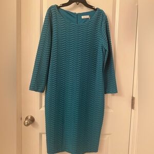 Calvin Klein Dress textured pattern back zipper lined long sleeve green/teal 12